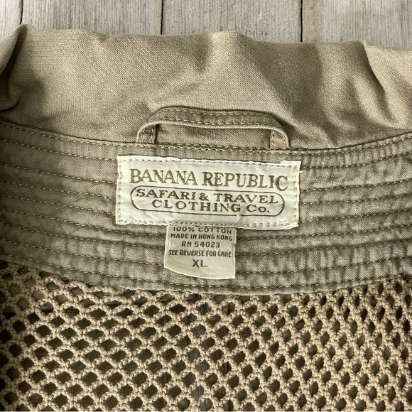 SOLD‼️ BANANA REPUBLIC Safari Cargo Vest - Picture 6 of 8